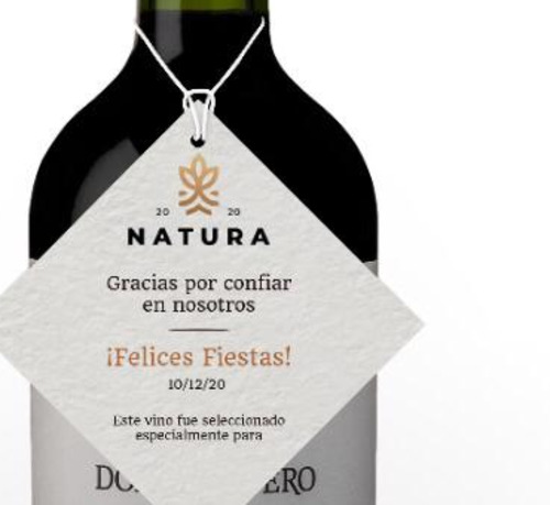 Collarín con logo personalizado en el cuello de una botella